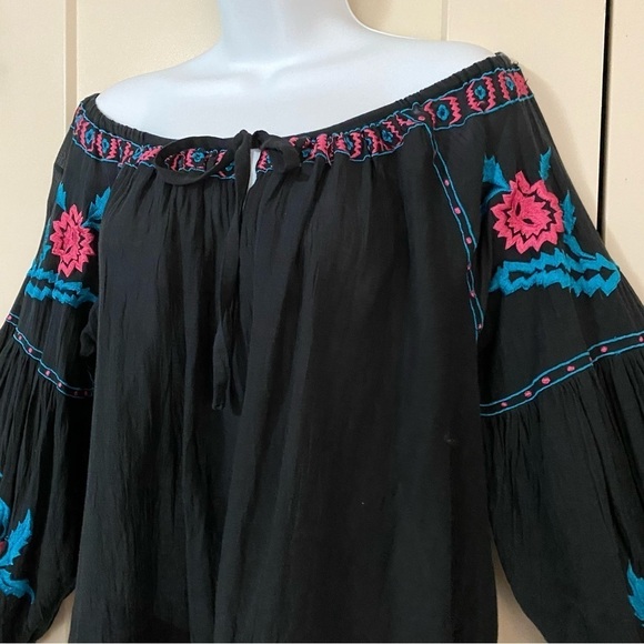 Roja Black Embroidered Tunic Top Blouse Size Medium Boho Peasant Floral - Picture 4 of 15